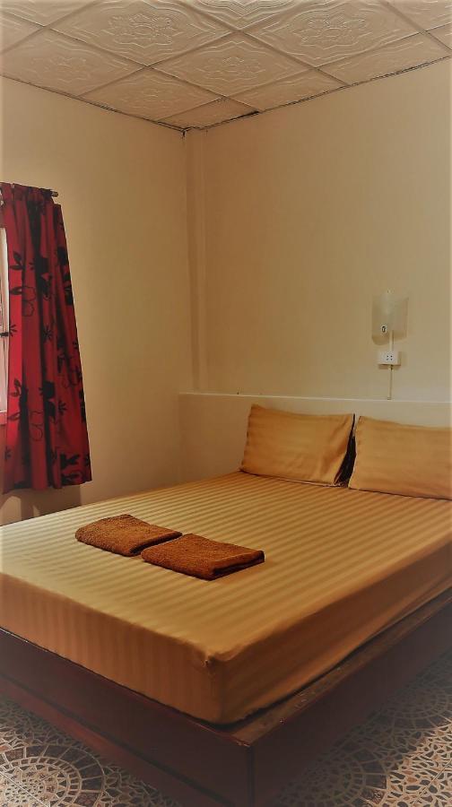 Eidi Homestay Nong Kung Si Dış mekan fotoğraf